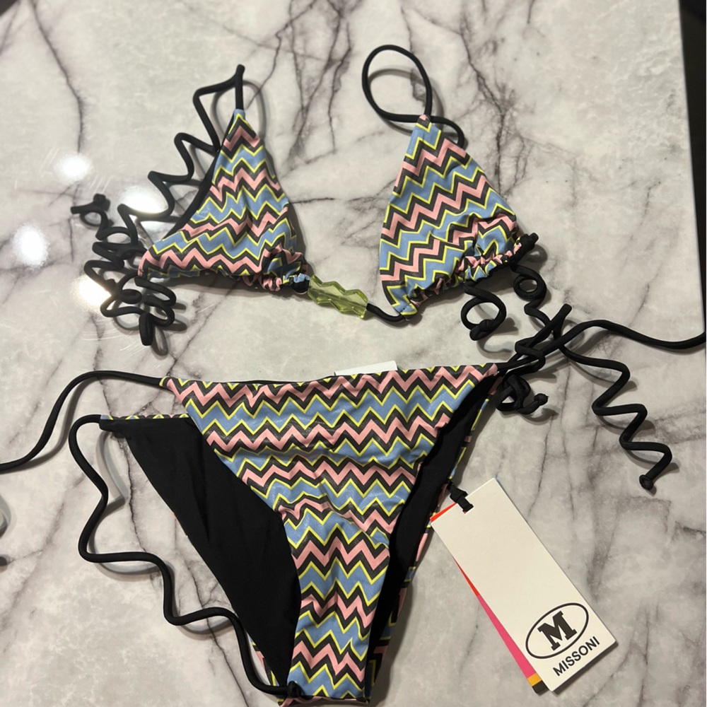 Missing Bikini NWT